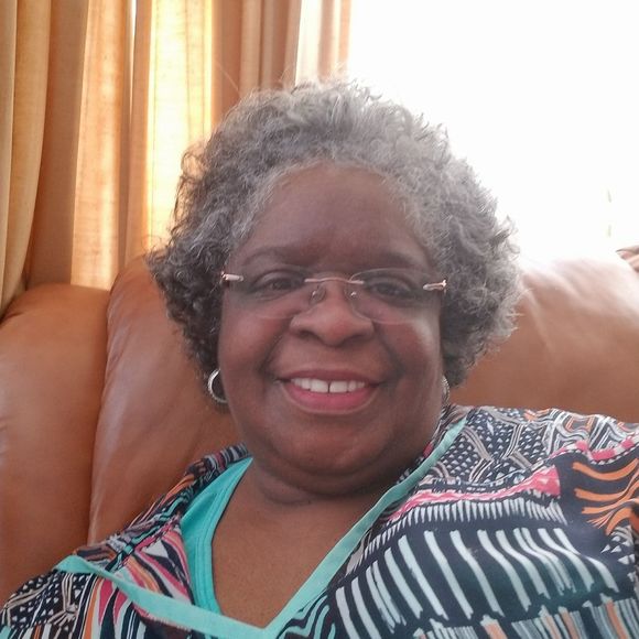 Meet your Posher, Fern - Picture 1 of 1